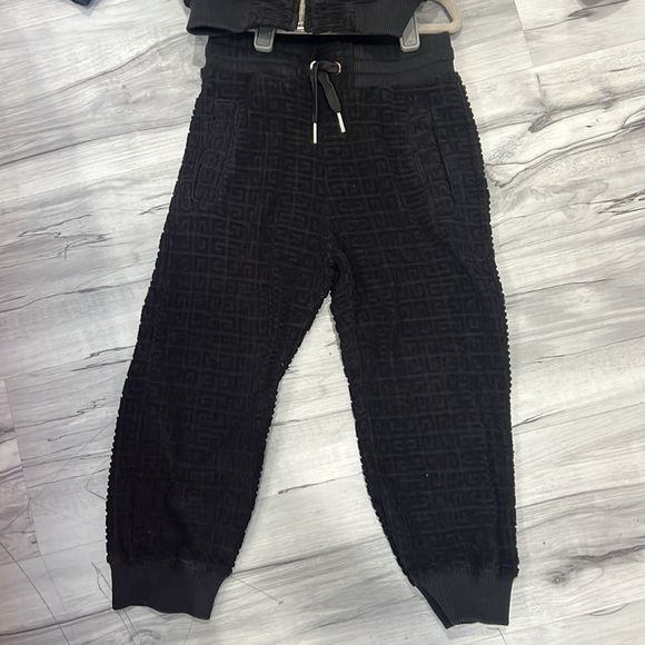 Givenchy Set - Picture 2 of 5